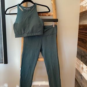 Outdoor Voices Legging & Cropped Sports Bra Set